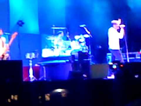 keane live at V FEST 09