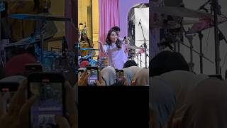 Download lagu HIVI! - Siapkah Kau Tuk Jatuh Cinta Lagi LiVE 4 Oktober 24 Central Park Mall barenbliss mp3 Download lagu HIVI! - Siapkah Kau Tuk Jatuh Cinta Lagi LiVE 4 Oktober 24 Central Park Mall barenbliss mp3