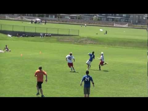 Huge Ultimate Frisbee Collision