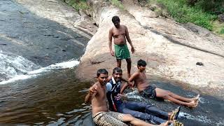 preview picture of video 'Rakkachi falls Rajapalayam'