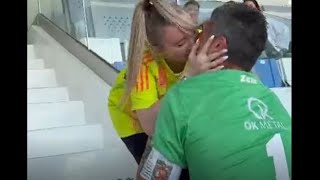 Viareggio, la proposta di matrimonio del capitano tra gli spalti dello stadio