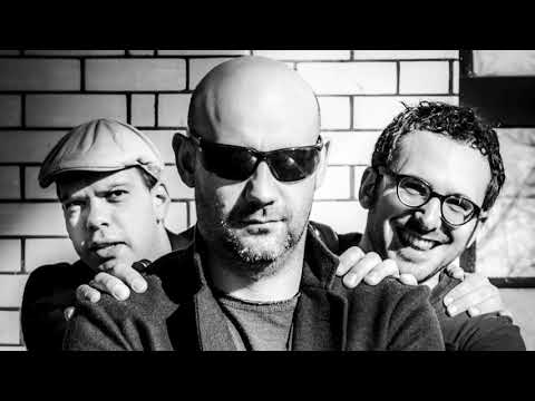 A Far L'amore Comincia Tu /// Trio In Bocca Al Lupo