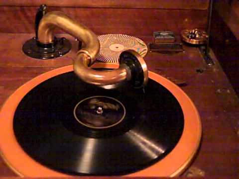 ADRIAN SCHUBERT SCRAPPY LAMBERT MIFF MOLE - THE MAN FROM THE SOUTH - ROARING 20'S VICTROLA.MP4