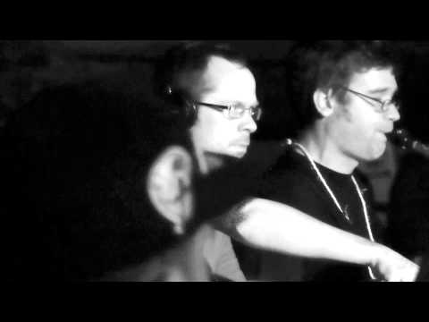 UNOD Weekender 2015 - Dubkasm ▶"Dub Medi" feat. Digistep (live sax) ②