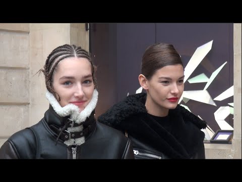 FASHION WEEK PARIS EXIT SCHIAPARELLI