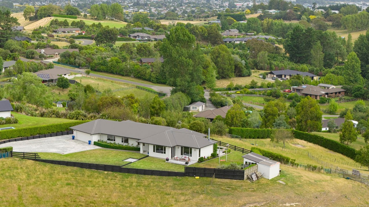Lifestyle Entertainer - Views - Few Paddocks