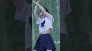 ジュニアアイドル