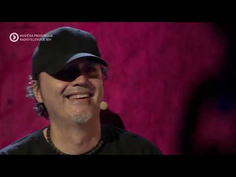 Corner Plus - Emir & Frozen Camels