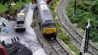 preview picture of video 'Steve's small N Gauge Model Railway'