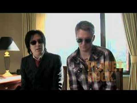 Josh Homme Attacks Maynard Of Tool