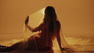 Download lagu Marion Jola - Bukan Manusia ( Visualizer Video) mp3