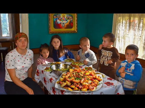 Far from Civilization: What a Big Family Eats High in the Mountains