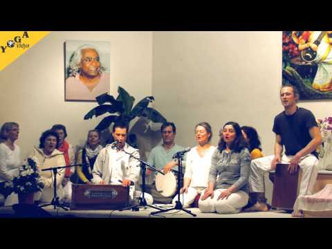 Om Namah Shivaya - Sundaram mit Seminargruppe