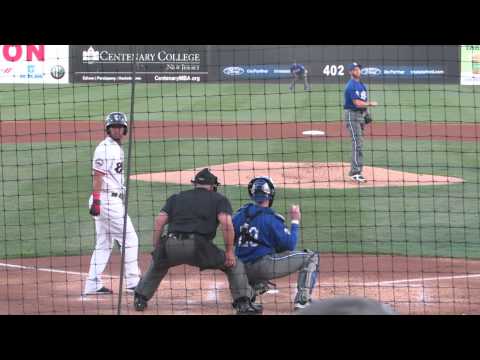 8/26/2015: Adrian Martin vs. Robert Andino