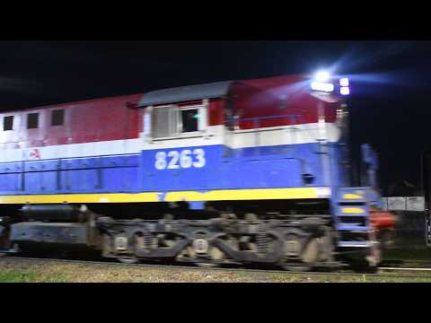 Variado y colorido tren cargado de NCA con destino a Rosario pasando por Marcos Juárez!!!!!!