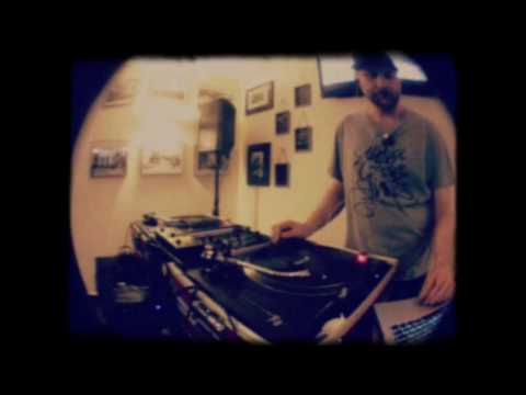 DJ Vigor suona Hip Hop @ Black Out Party _ Lisanza 2/4