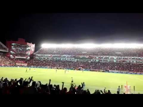 "La hinchada más linda del planeta" Barra: La Barra del Rojo • Club: Independiente