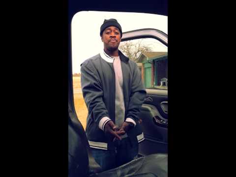 Melblack out side the studio barz