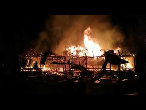 Cabana Cheile Buții din Câmpu lui Neag, mistuită de un incendiu devastator