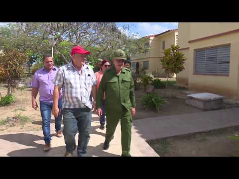 Visita Ramón Espinosa Martín centros educativos y áreas de viviendas en #Camagüey