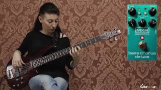 Video thumbnail for Bass Chorus Deluxe - MXR | Review | Guitarspot.Gr by GuitarSpotGr