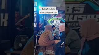 Download lagu BS MUSIK GRESIK #fyptiktok #lks #bsmusik #bsmusic #fyp #viralshorts #devialdiva #cafe #livemusik mp3