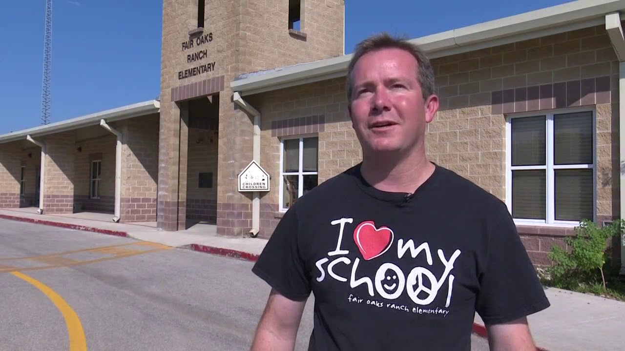 Boerne girl collecting books, writing letters for kids affected by Harvey