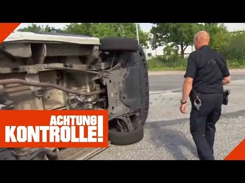 Transporter umgekippt! Polizei ermittelt Schuldfrage! | Achtung Kontrolle | Kabel Eins
