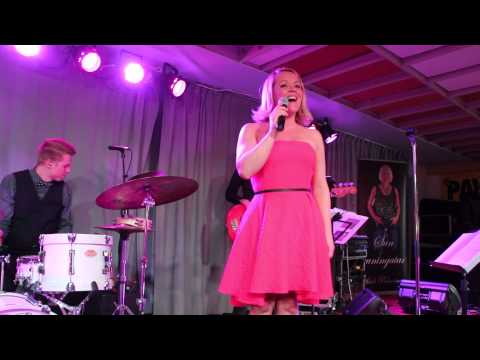 Heidi Pakarinen ja Karavaani - Rakastuin sinuun liian helposti Pavi 3.5.2015