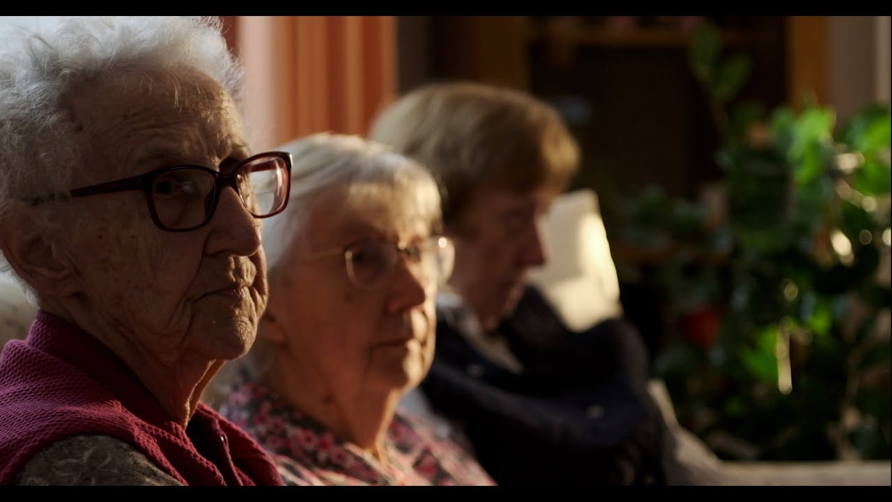 3 SISTERS Mia | Uschi | Martha (trailer documentary)