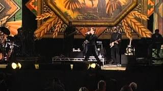 Martina McBride - Two Bottles of Wine (Live at Farm Aid 1998)