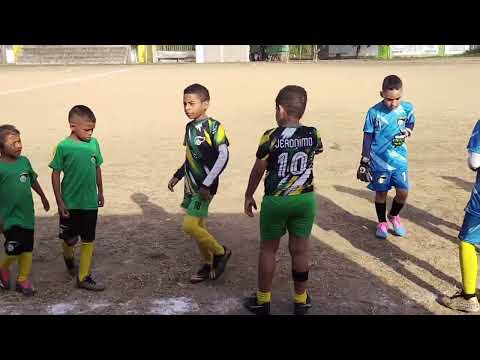 fútbol pre infantil en Los Cordobas