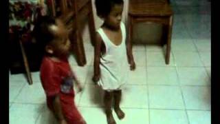 4 years old boy dancing Budots at Zone 9, Bula, General Santos City