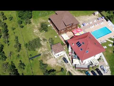 Relaxare la piscina Casa Cartianu