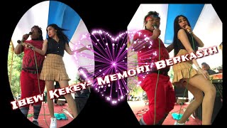 Download lagu Artis TikTok Seksi Ibew Kekey - Memori Berkasih || Ada Yang Menonjol tapi Bukan Bakat 😂🤣 mp3