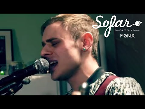 FØNX - Don't feel like lovin | Sofar Brighton