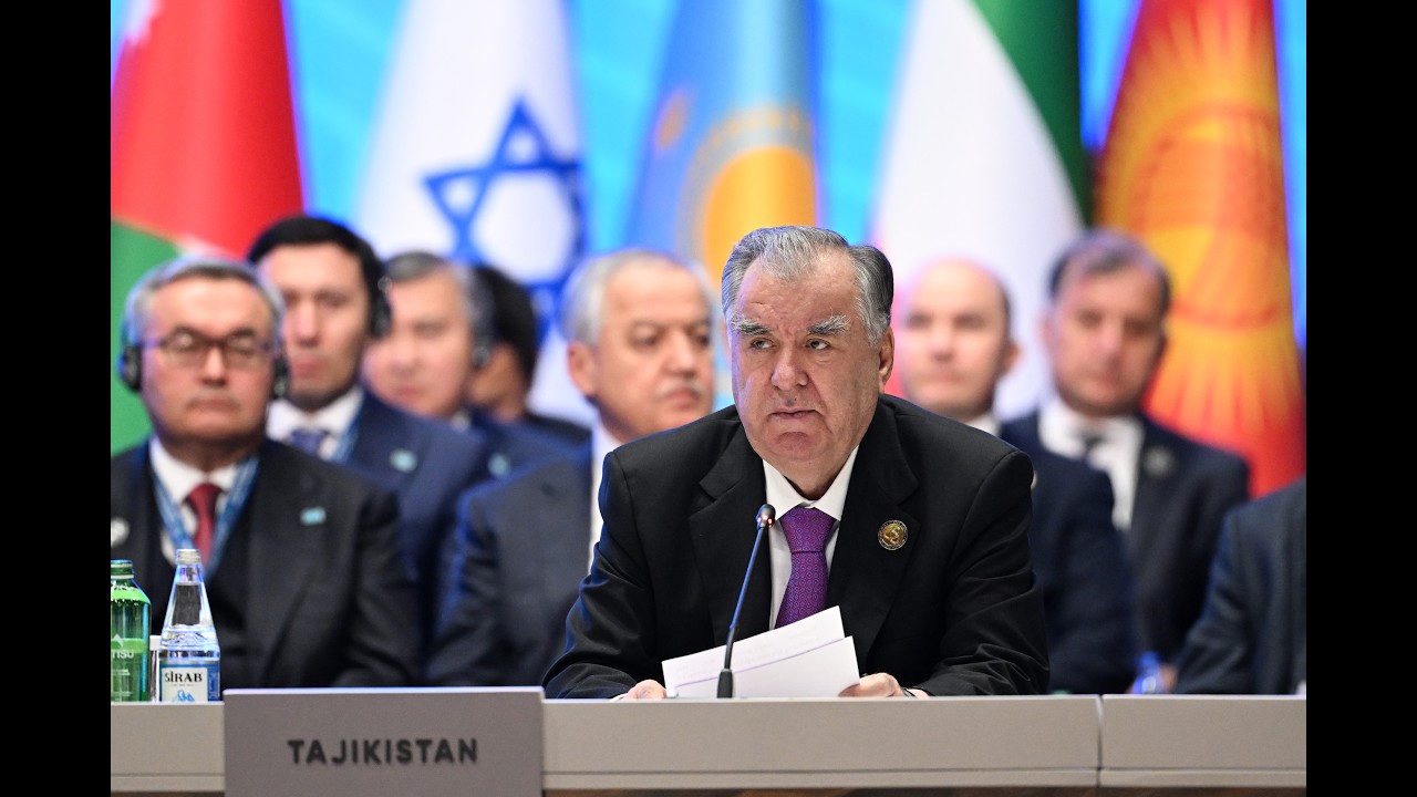 Нороҳатии Президенти Тоҷикистон Эмомалӣ Раҳмон аз “вазъи печидаву осебпаз?