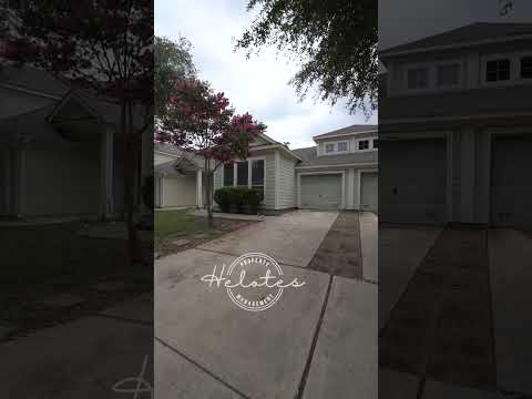 Beautiful 3 bedroom townhome available for rent for ASAP move in!!!! Medical Center Area!!! property video