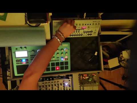 Korg electribe 2 + Roland tb-03  acid ○.¤  [EDGR303]