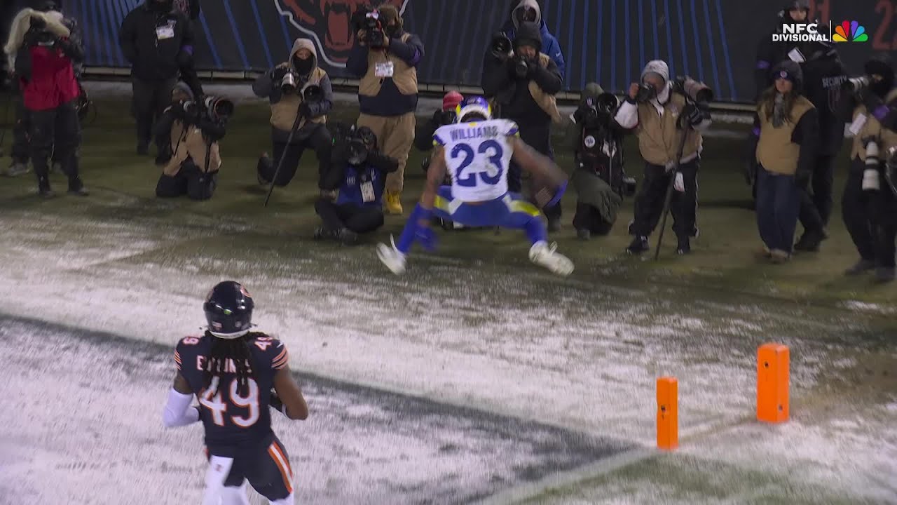 Rams take the lead with a Kyren TD