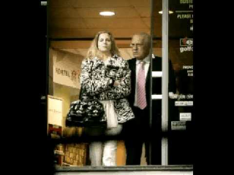 Wanastowi Vjecy - Padaj hlavy, kutálí se po hradčanským rynku