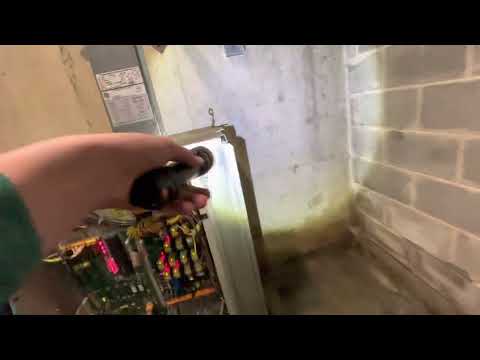 Low On Oil Schindler Hydraulic Elevator Machine Room