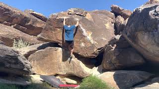 Video thumbnail of Tsunami Arete, V4. South Mountain