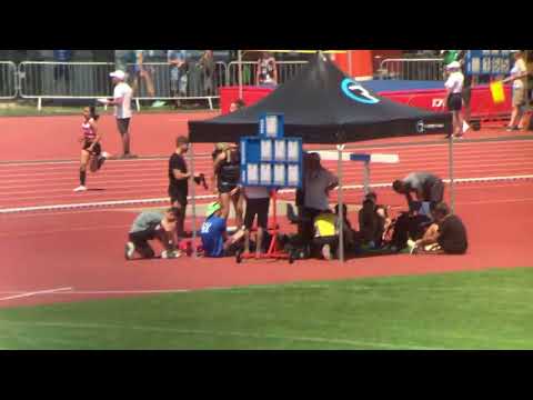 ZOOM sur Elisa : championnats AURA 2022 200m CAF finale C (27"49)