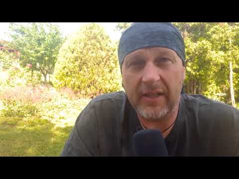 Női kérdések - Férfi válaszok / Miért mindig a nőknek kell...?