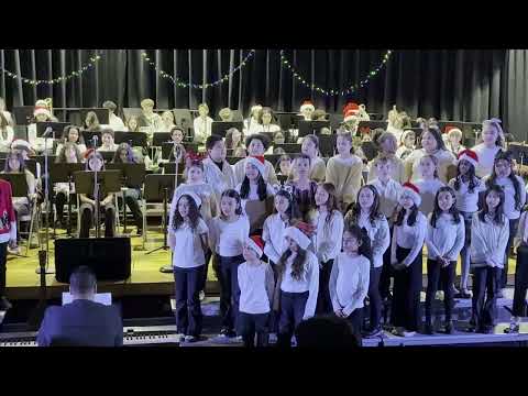 PS28 Junior Choir - "Swingin' With Santa"  (Ryan)