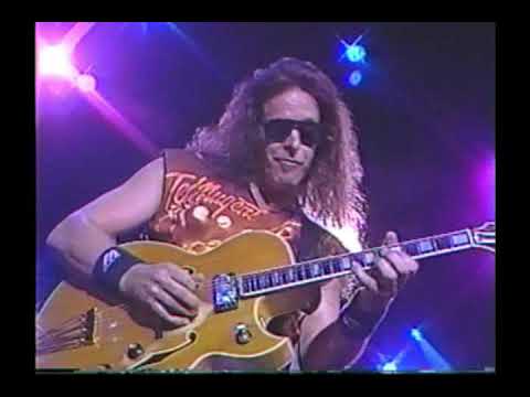 Ted Nugent - Live at Walnut Creek Amphitheater (1995)