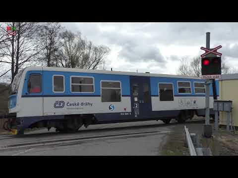 Železniční přejezd Hněvčeves (dříve trať 046) [P5414] - 10.4.2022 / Czech railroad crossing
