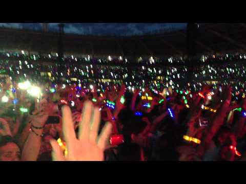 COLDPLAY - MYLO XYLOTO Amazing Opening Live in Turin 24 May 2012 (www.paoloamirtabloni.com)