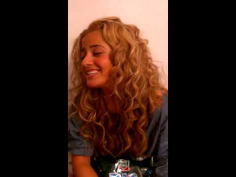 Dilan koshnaw singt kurdisch